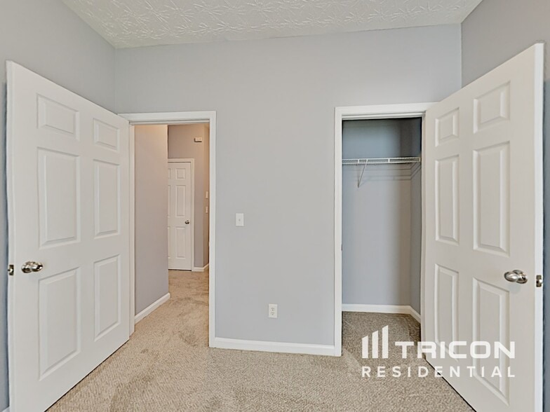 Building Photo - 3816 Shenfield Dr