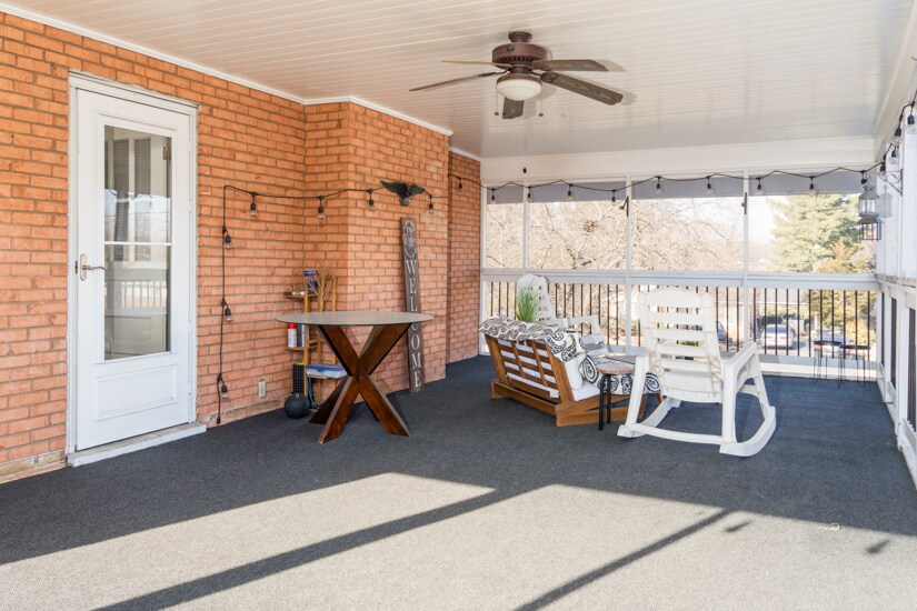 Screened Porch - 621 Broadview Dr