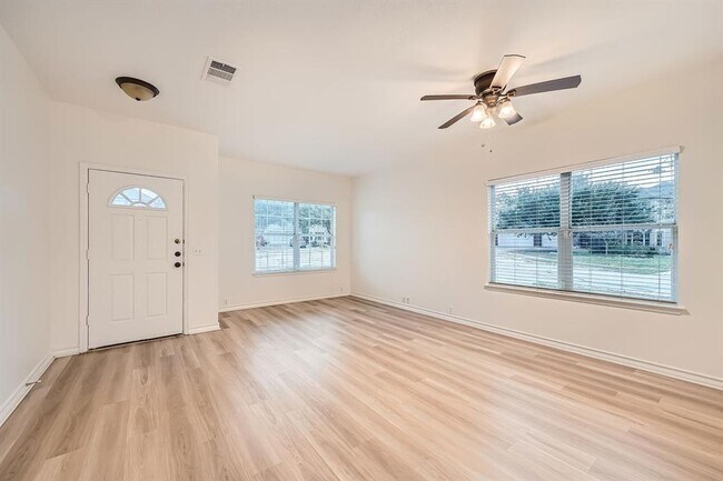 Building Photo - 20840 Silverbell Ln
