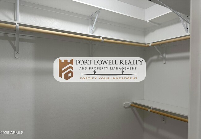 Building Photo - 1401 S 228th Ln