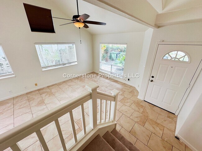 Building Photo - 94-711-711 Lumiaina St