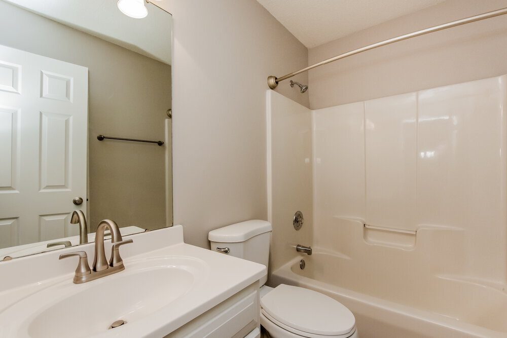 Building Photo - 4009 Beaverbrook Dr