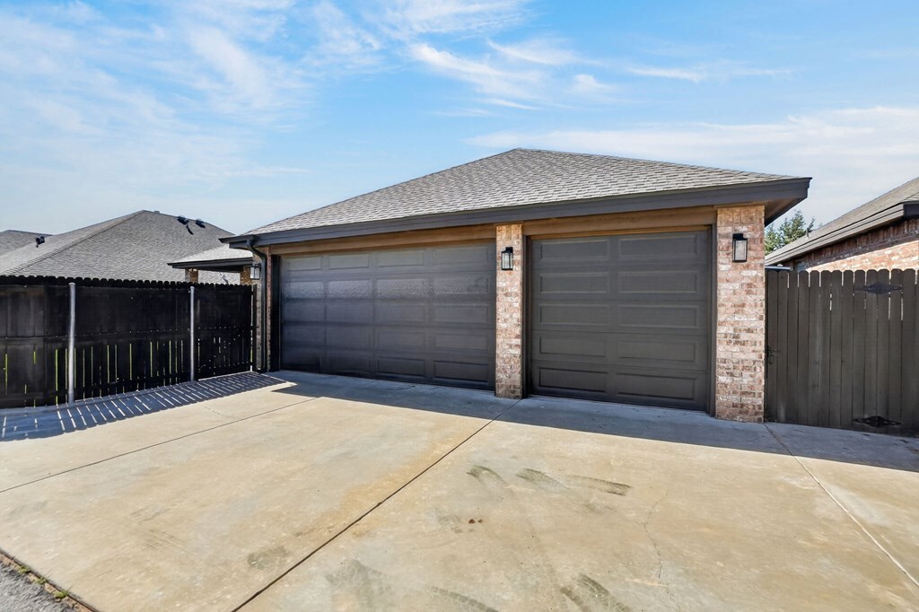 Building Photo - 5512 Casa Grande Trail