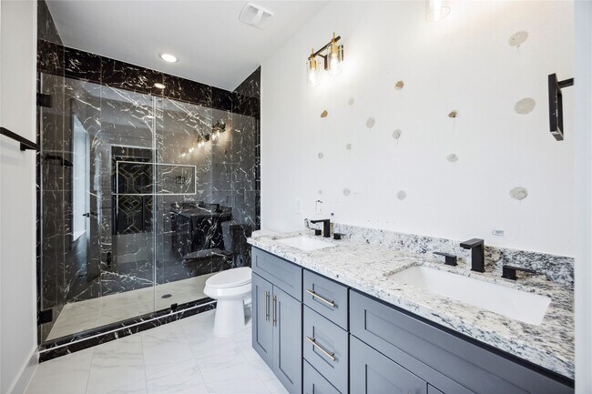 Building Photo - 4601 Newberry St