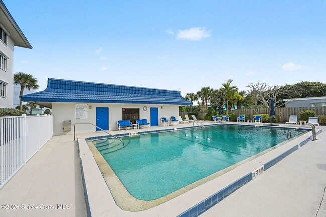 Building Photo - 2160 N Hwy A1A