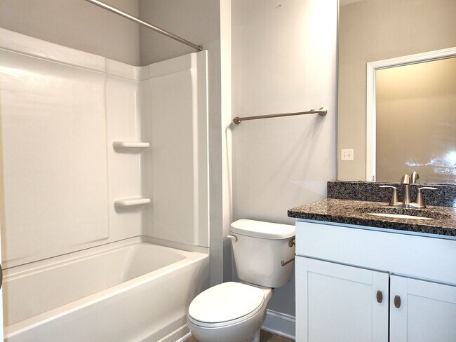 Building Photo - Beautiful 2 story home located in Berewick Community in Charlotte!