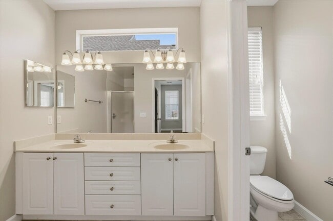 Building Photo - 3316 Calumet Dr