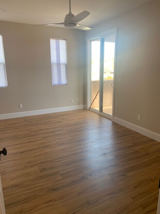 Building Photo - 183 Evergreen Ave