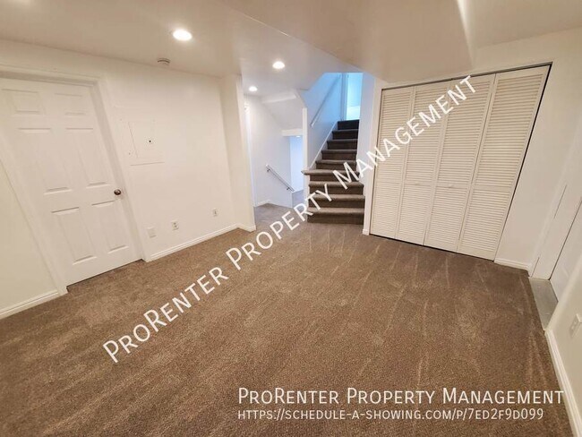 Building Photo - 3585 N 275 E
