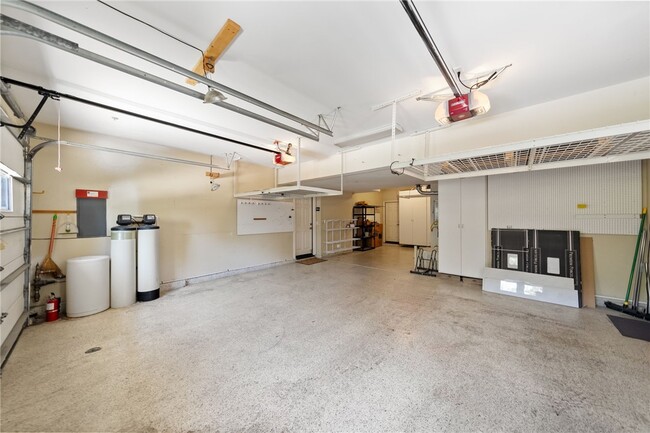 Building Photo - 8 Welbe Cir