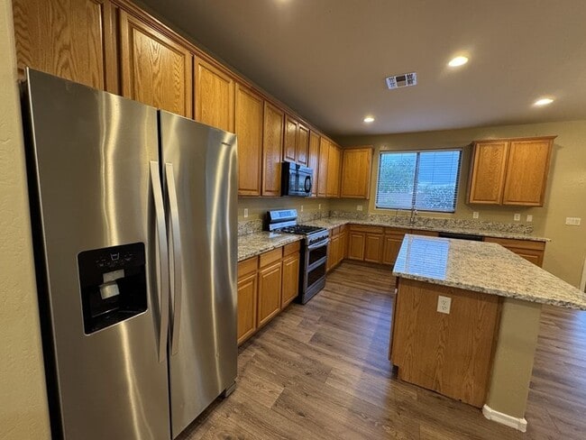 Building Photo - Laveen 5 Bedroom in Gated Community