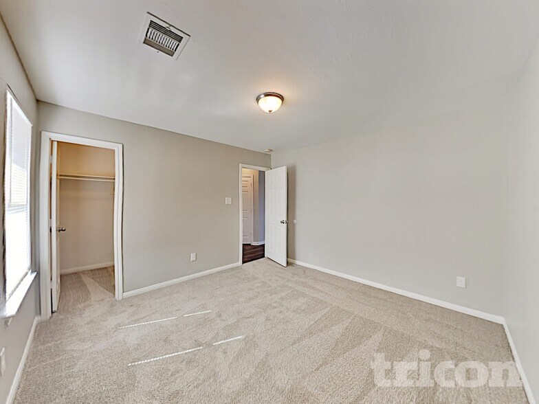 Building Photo - 21402 Palma Grove Way