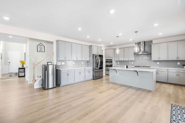 Building Photo - 104 Winterberry St