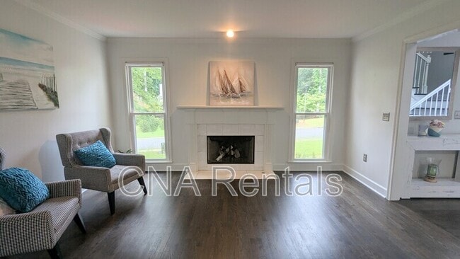Building Photo - 573 Trailwood Ln SW