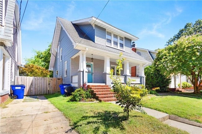 Building Photo - 4610 Newport Ave