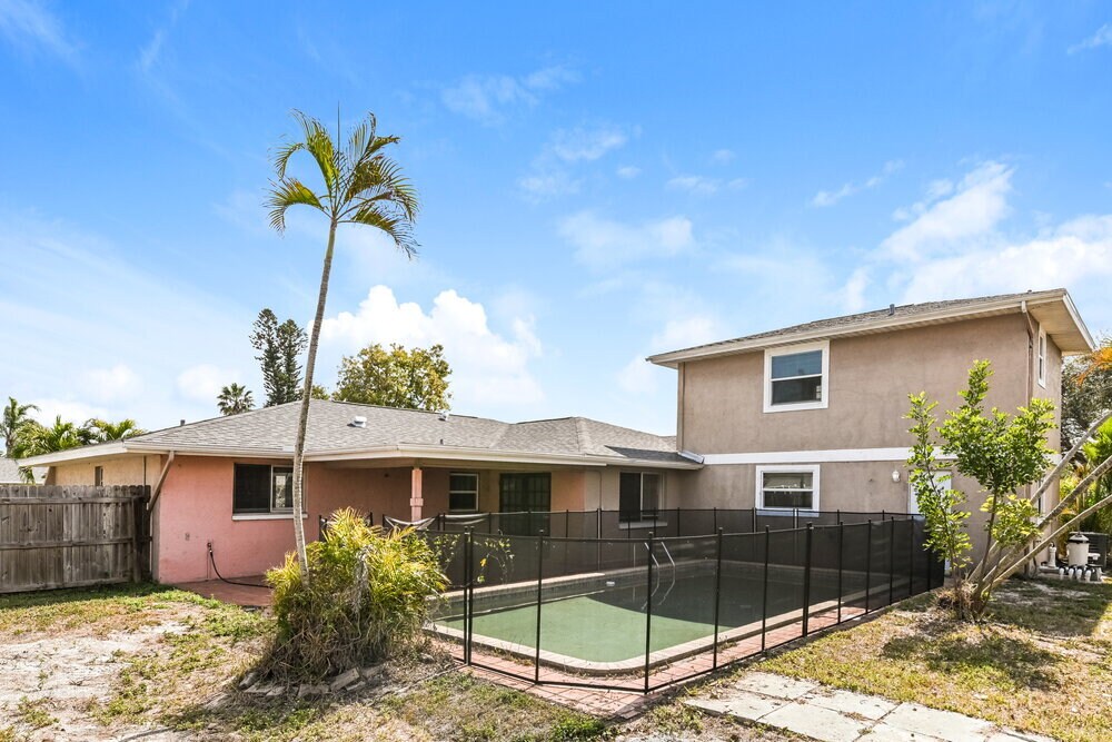 Building Photo - 3410 SE 11th Ave