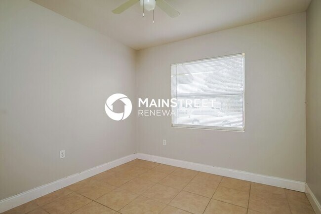 Building Photo - 3 Bedroom Pet-Friendly Home in Orlando, FL with Main Street Renewal