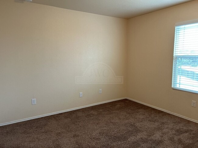 Building Photo - 5305 Eagles Nest Dr