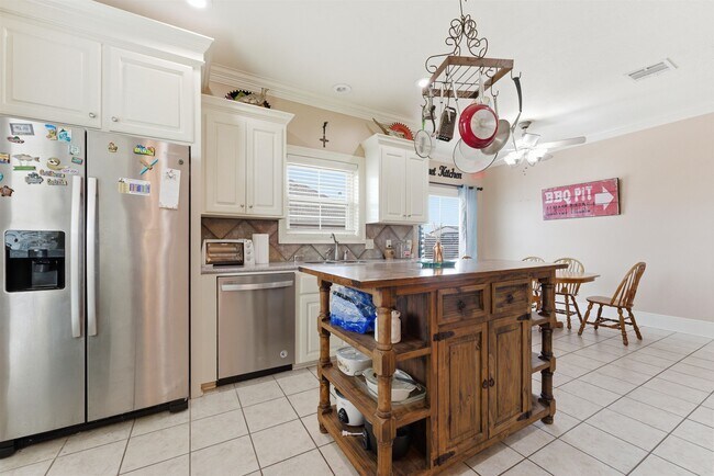 Building Photo - 1782 N Gabriel Square