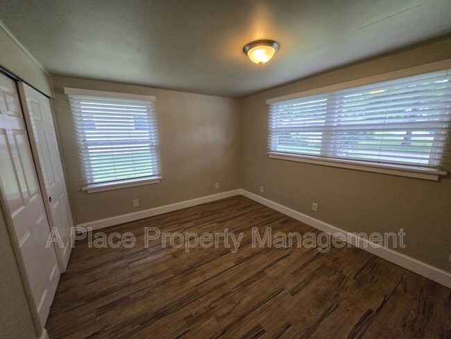 Building Photo - 8444 Engler Ave