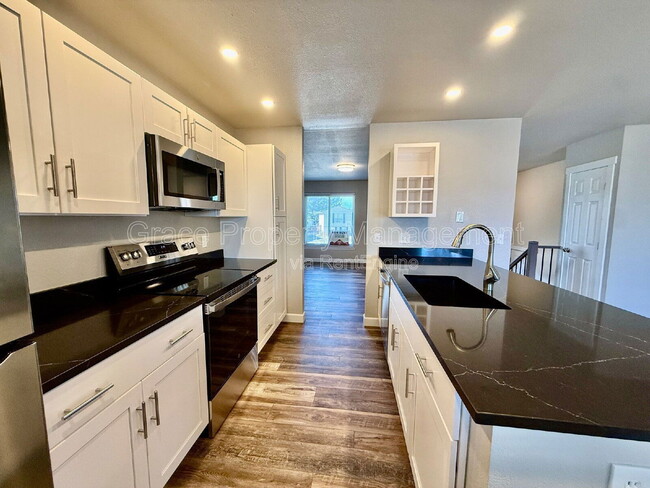 Building Photo - 10010 Bryant Ct