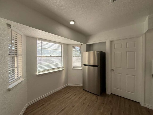 Building Photo - 4510 Briargrove St