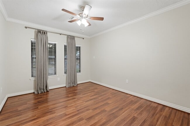 Building Photo - 4406 Marlborough Dr