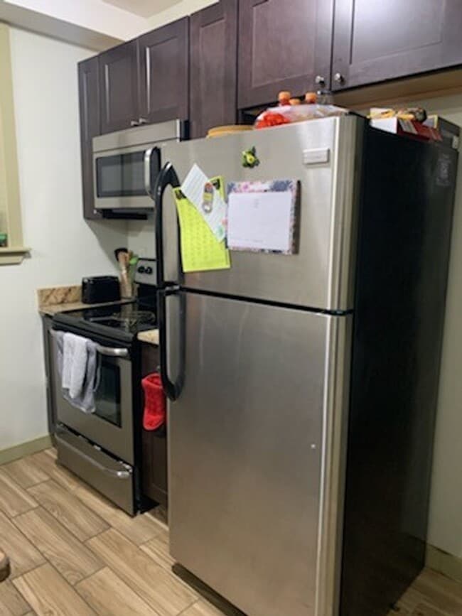 Interior Photo - 1432 N. Carlisle