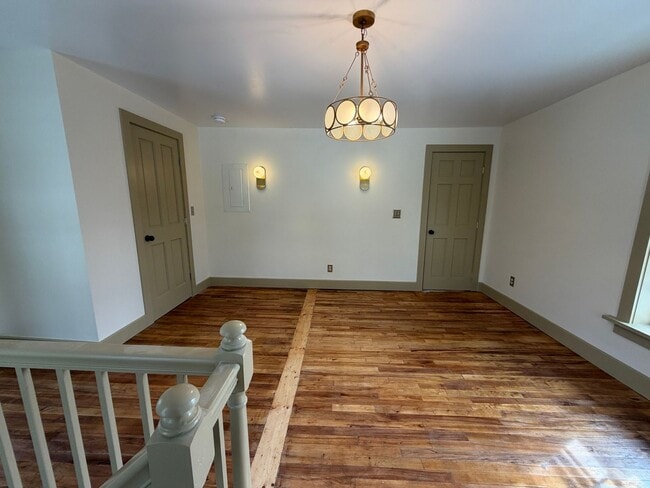 Building Photo - Alesia, LLC