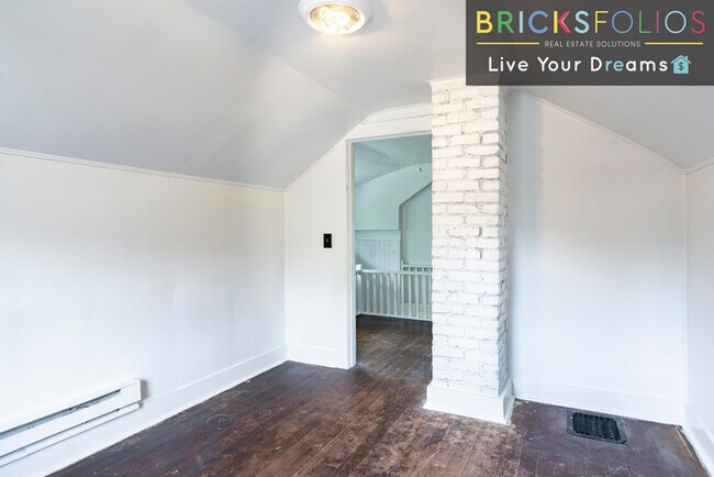 Building Photo - Nestled in the heart of a warm and welcomi...