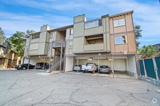 Building Photo - Cute 2 bedroom, 2 bath Condo for rent in R...