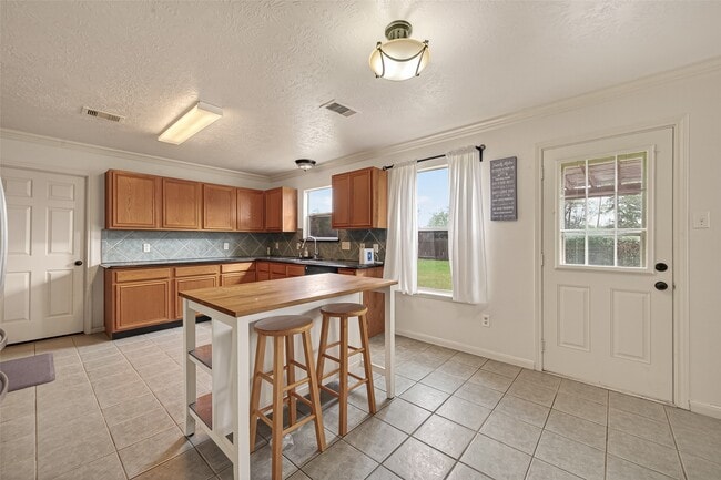 Building Photo - 11002 Heron Nest St