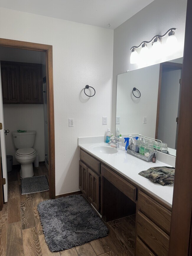 Building Photo - 1209 N Ironwood Pl