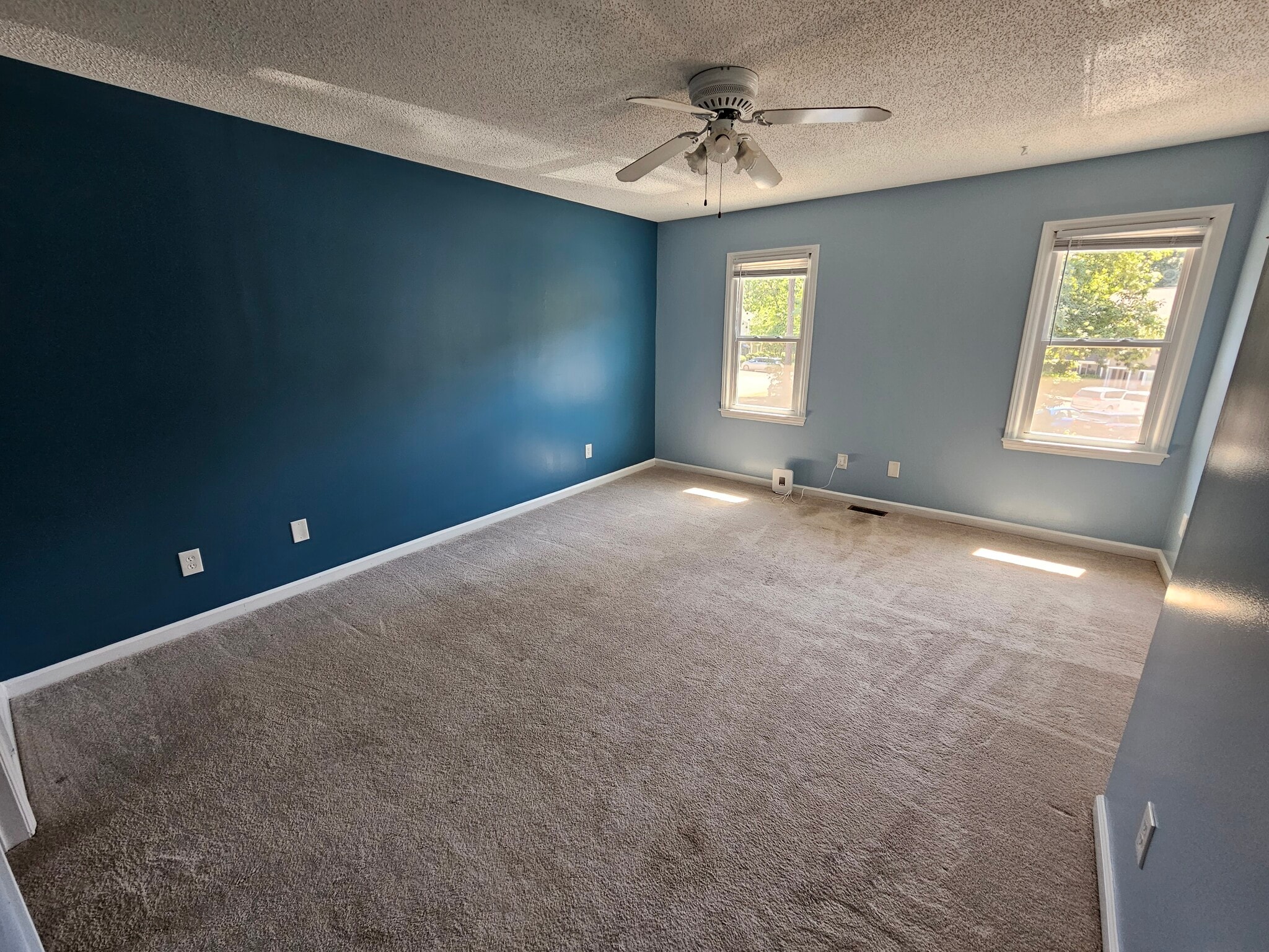 Building Photo - 117 Forest Oaks Dr