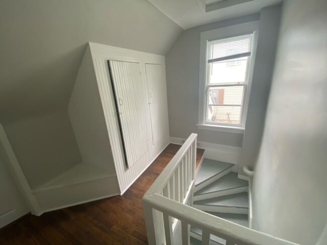 Building Photo - Fully Remodeled 3 Bed 1 Bath!!