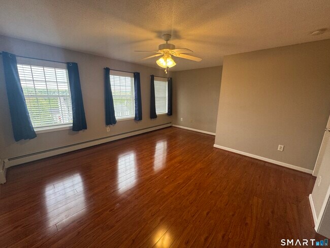 Building Photo - 32 Tyler Hill Rd