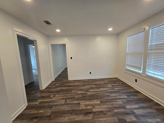 Building Photo - 2145 N 38th St