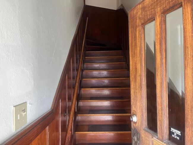 Building Photo - DEA-1061-KALMIA ST