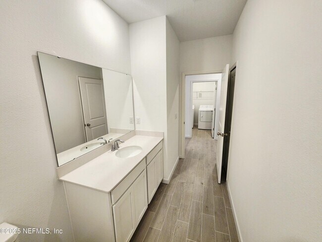 Building Photo - 8505 Horsebit Cir