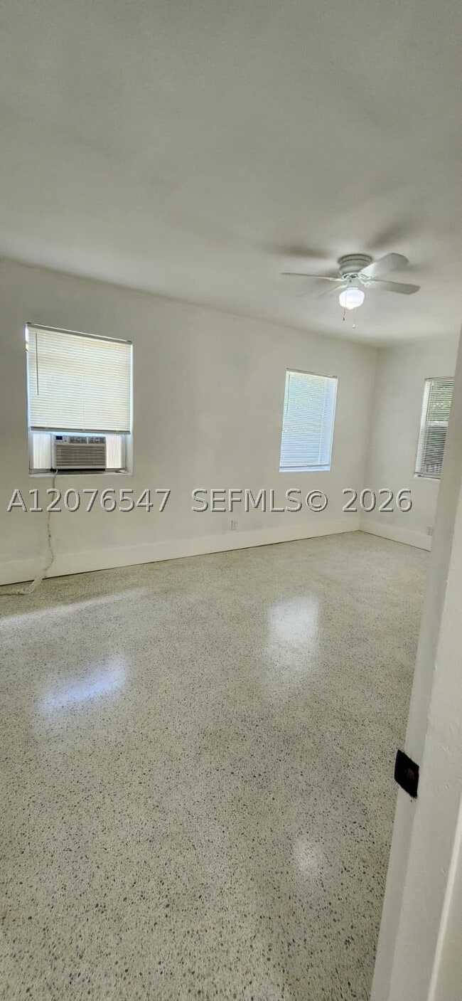 Building Photo - 736 83rd St
