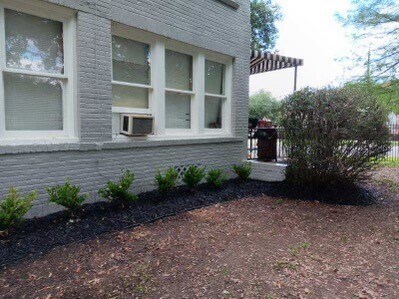 Building Photo - 4414 Woodside St