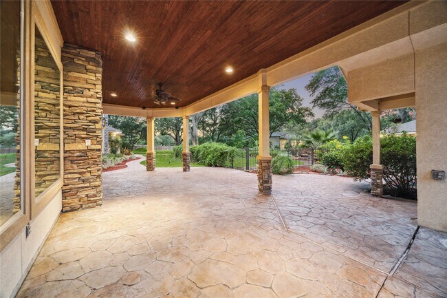 Building Photo - 16218 Barklea Rd