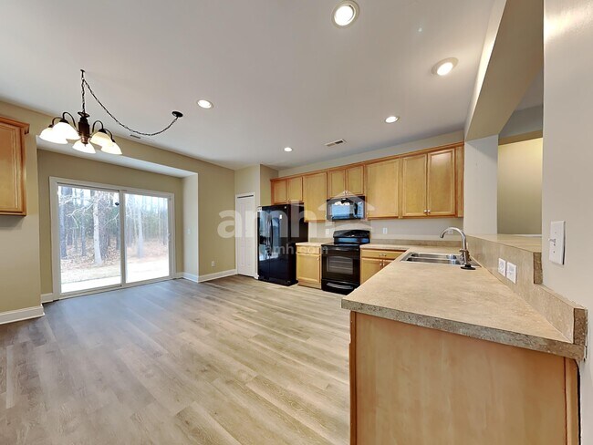 Building Photo - 248 Woodbrook Way