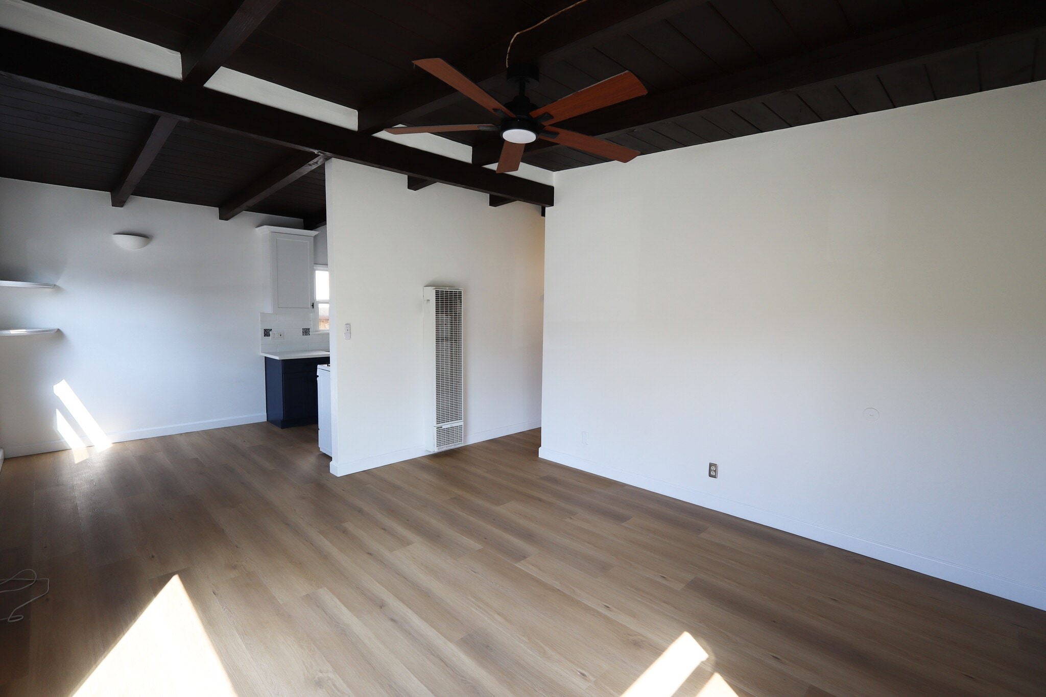 Building Photo - 429 28th St