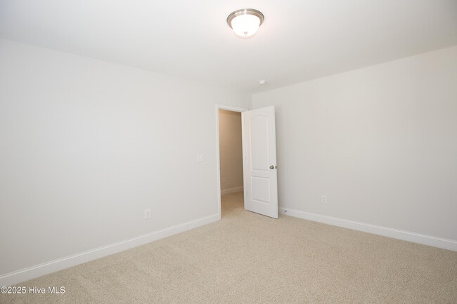 Building Photo - 660 Ave of the Carolinas