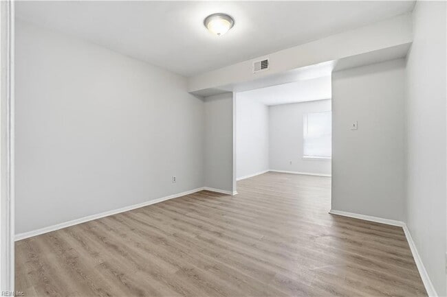 Building Photo - 1261 Clydesdale Ln