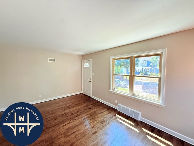Building Photo - 4634 N 39th St