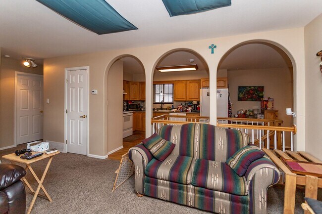 Building Photo - Single Family Rancher in Garden Ranch