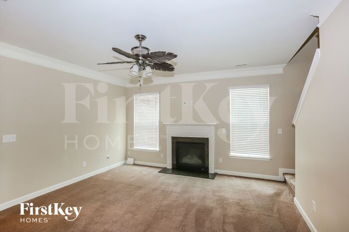 Building Photo - 1006 Garden Oak Dr