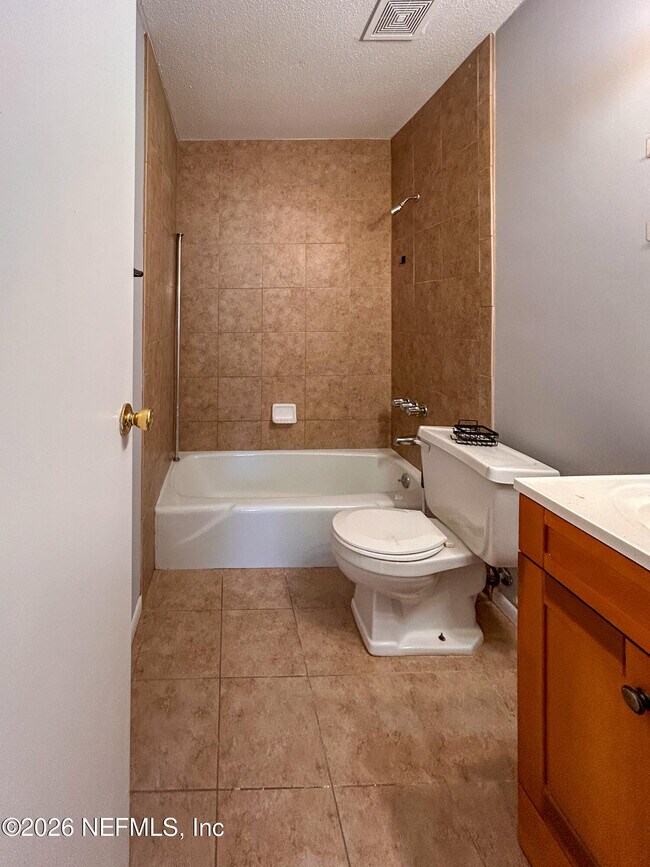 Building Photo - 1122 Woodruff Ave